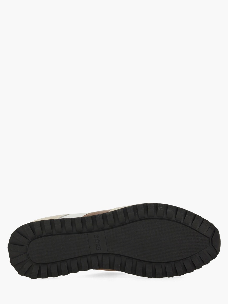 nanito_source_url:https://nokinstyle.com/2372215/parkour-sneaker.jpg