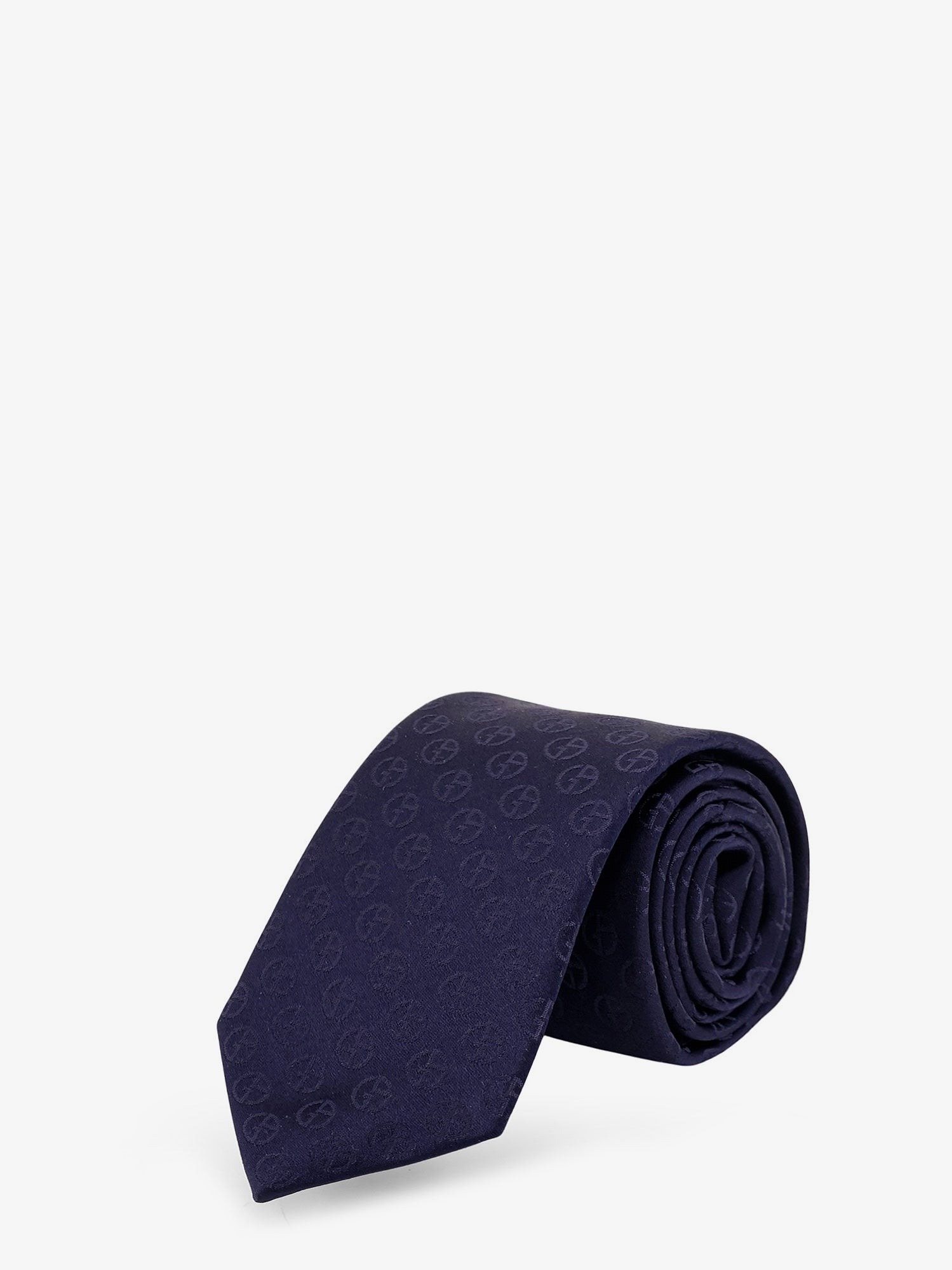 nanito_source_url:https://nokinstyle.com/2401091/silk-tie.jpg