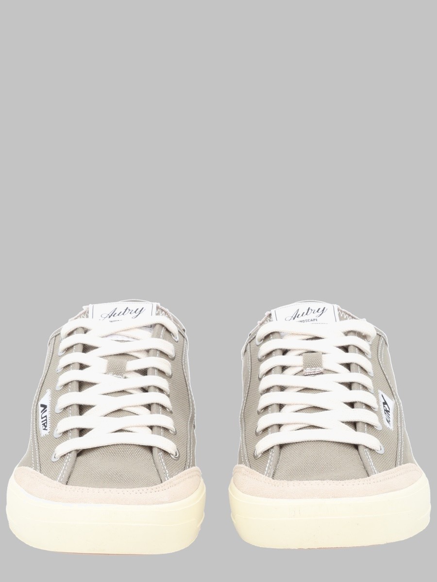 nanito_source_url:https://nokinstyle.com/2428730/sneaker-windscape-low.jpg