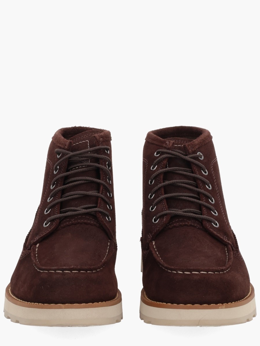 nanito_source_url:https://nokinstyle.com/2378571/waterproof-chukka-boot.jpg