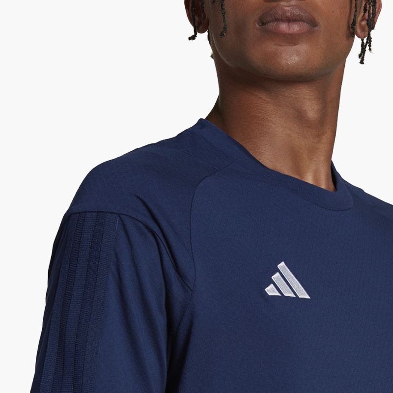 nanito_source_url:https://b2bsportswholesale.net/public/storage/productimages/00/7f/c7/67/2247833/image/xlarge_clean.jpg