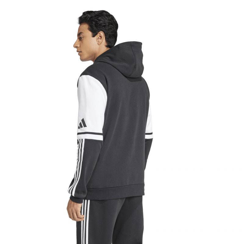 nanito_source_url:https://b2bsportswholesale.net/public/storage/productimages/e7/85/5b/4b/1431709/image/xlarge_clean.jpg