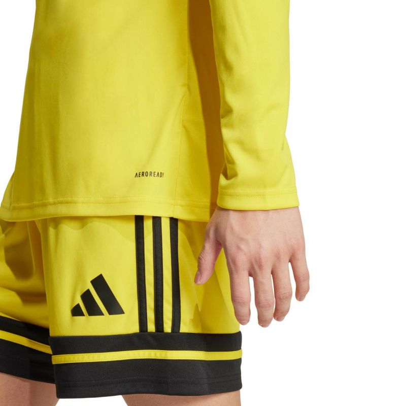 nanito_source_url:https://b2bsportswholesale.net/public/storage/productimages/48/9c/44/03/1521703/image/xlarge_clean.jpg