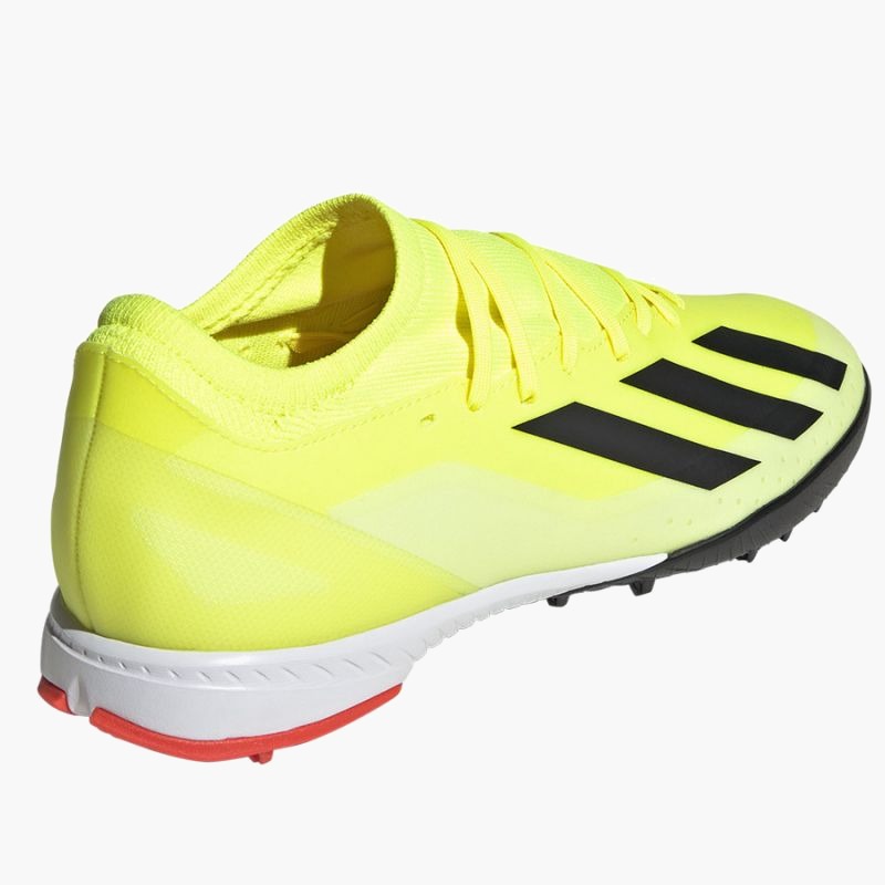 nanito_source_url:https://b2bsportswholesale.net/public/storage/productimages/24/32/e9/b5/1066280/image/xlarge_clean.jpg