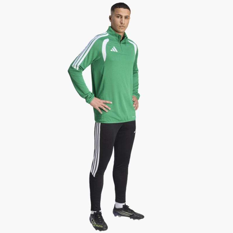 nanito_source_url:https://b2bsportswholesale.net/public/storage/productimages/f0/6a/7f/2a/2065019/image/xlarge_clean.jpg