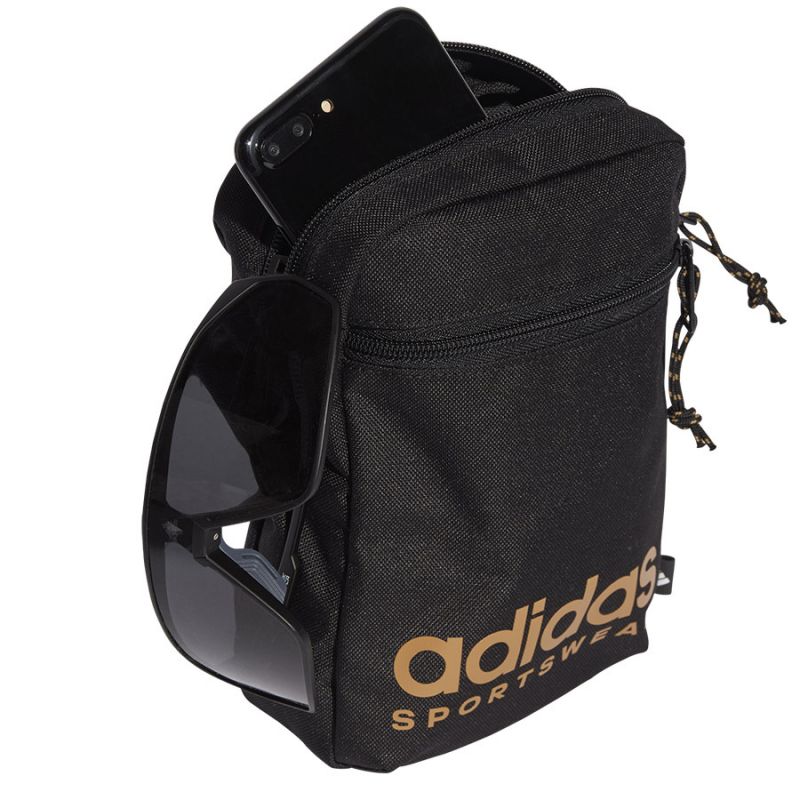 nanito_source_url:https://b2bsportswholesale.net/public/storage/productimages/80/aa/aa/7a/1307596/image/xlarge_clean.jpg