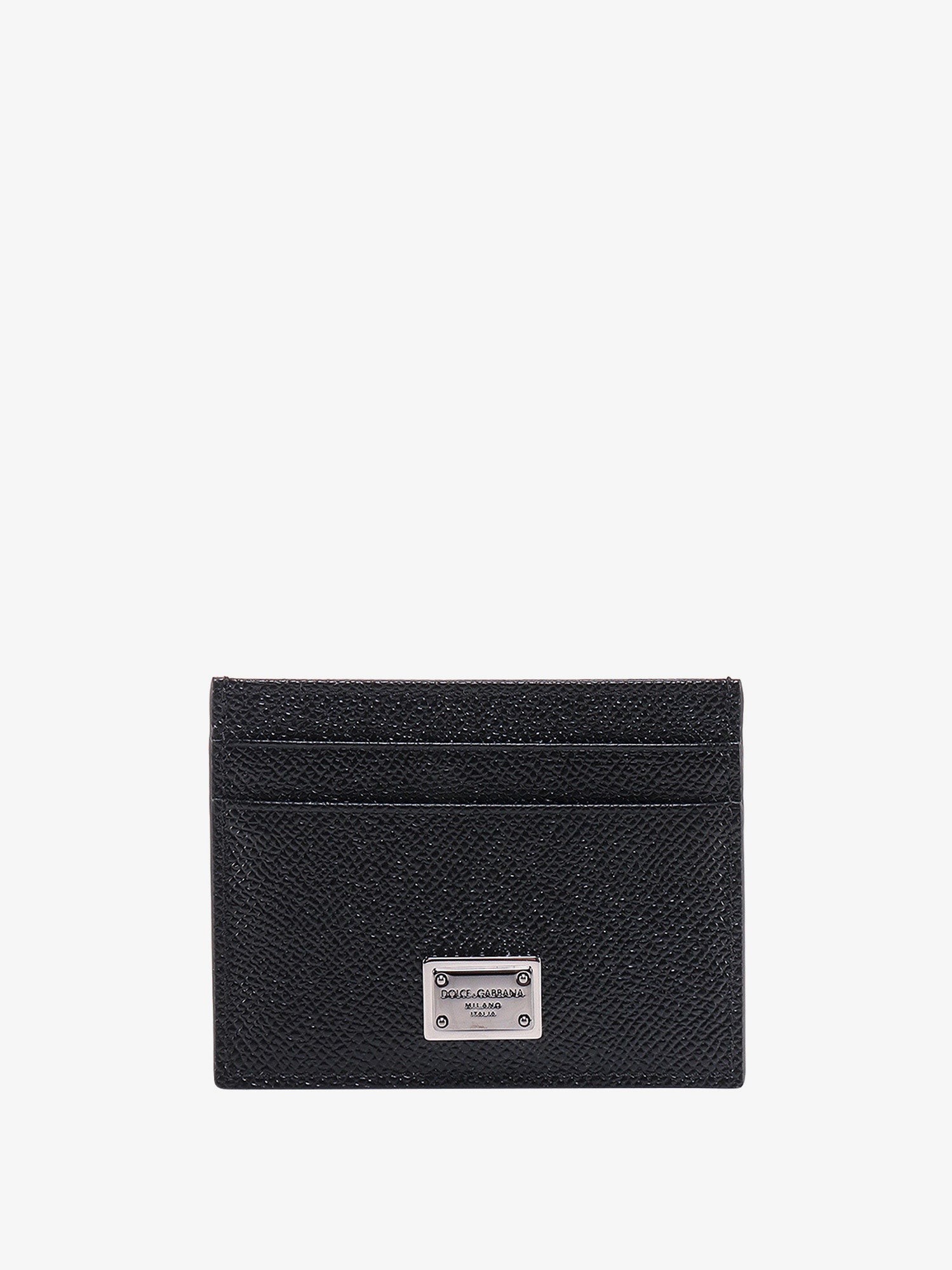 nanito_source_url:https://nokinstyle.com/2432707/leather-card-holder-with-metal-logo-tag.jpg