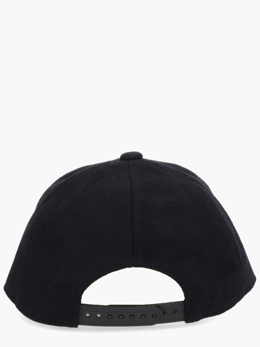 nanito_source_url:https://nokinstyle.com/2367904/baseball-cap.jpg