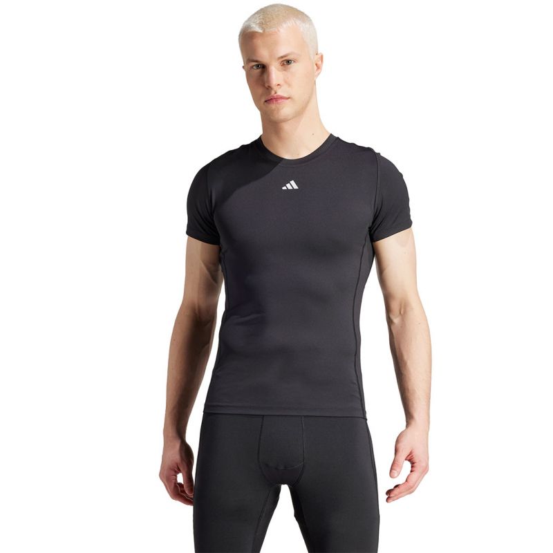 nanito_source_url:https://b2bsportswholesale.net/public/storage/productimages/70/13/ec/3f/1097691/image/xlarge_clean.jpg