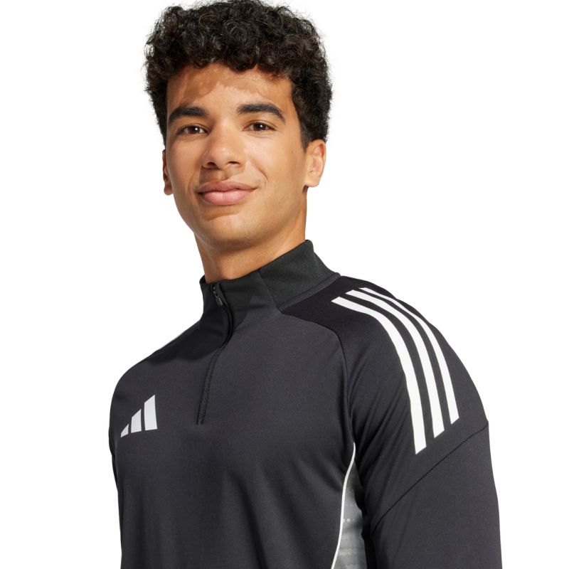 nanito_source_url:https://b2bsportswholesale.net/public/storage/productimages/19/f4/5b/10/1466647/image/xlarge_clean.jpg
