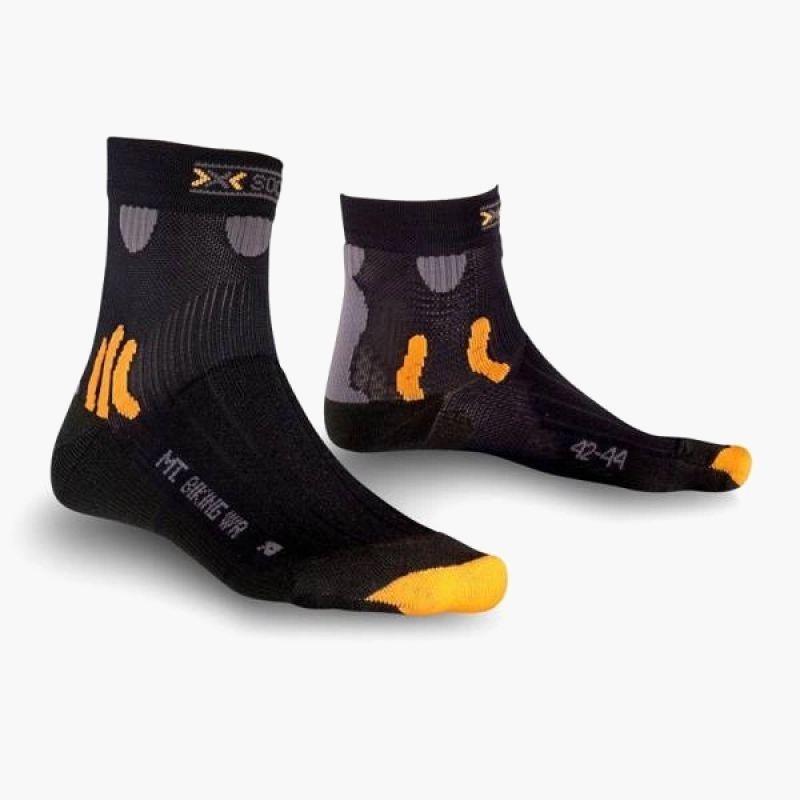 nanito_source_url:https://b2bsportswholesale.net/public/storage/productimages/5a/bb/f1/81/1686843/image/xlarge_clean.jpg