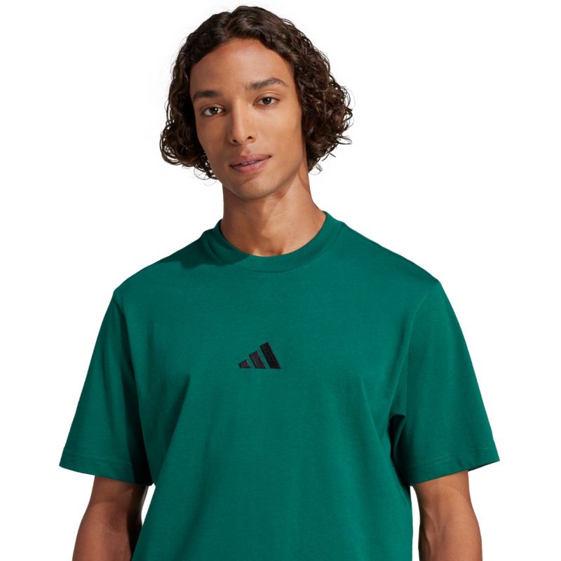nanito_source_url:https://b2bsportswholesale.net/public/storage/productimages/43/69/39/d1/1466673/image/xlarge_clean.jpg