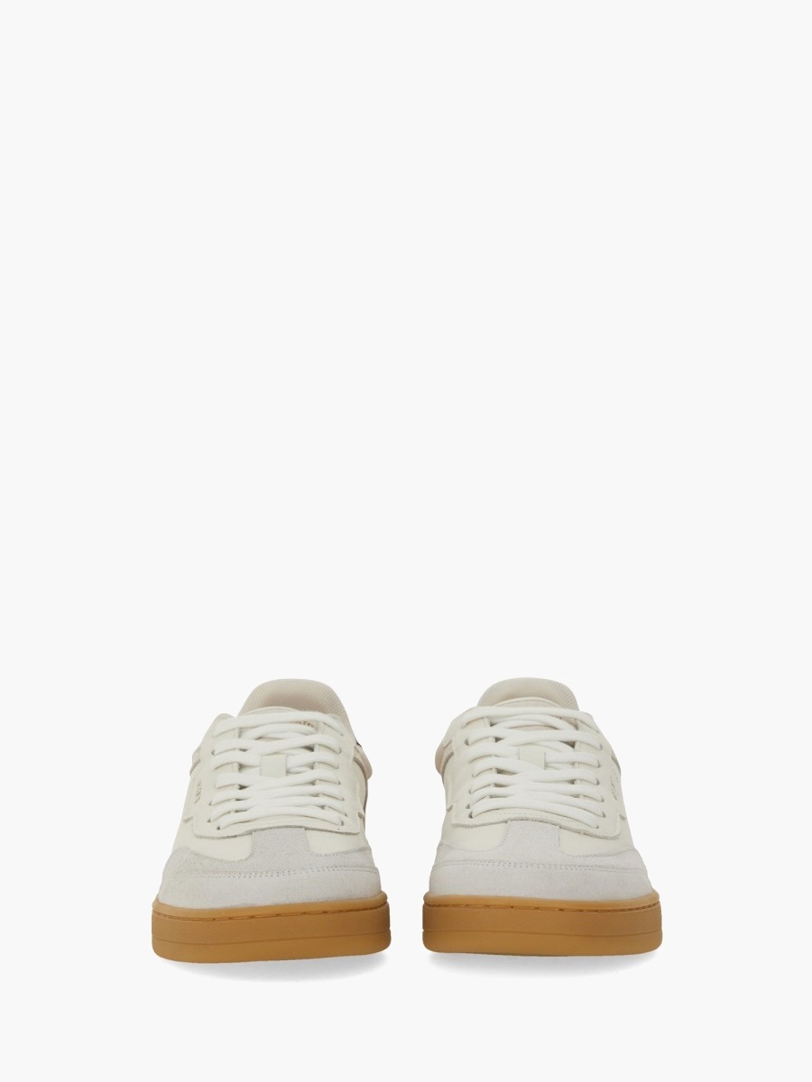 nanito_source_url:https://nokinstyle.com/2329805/sneaker-dice.jpg