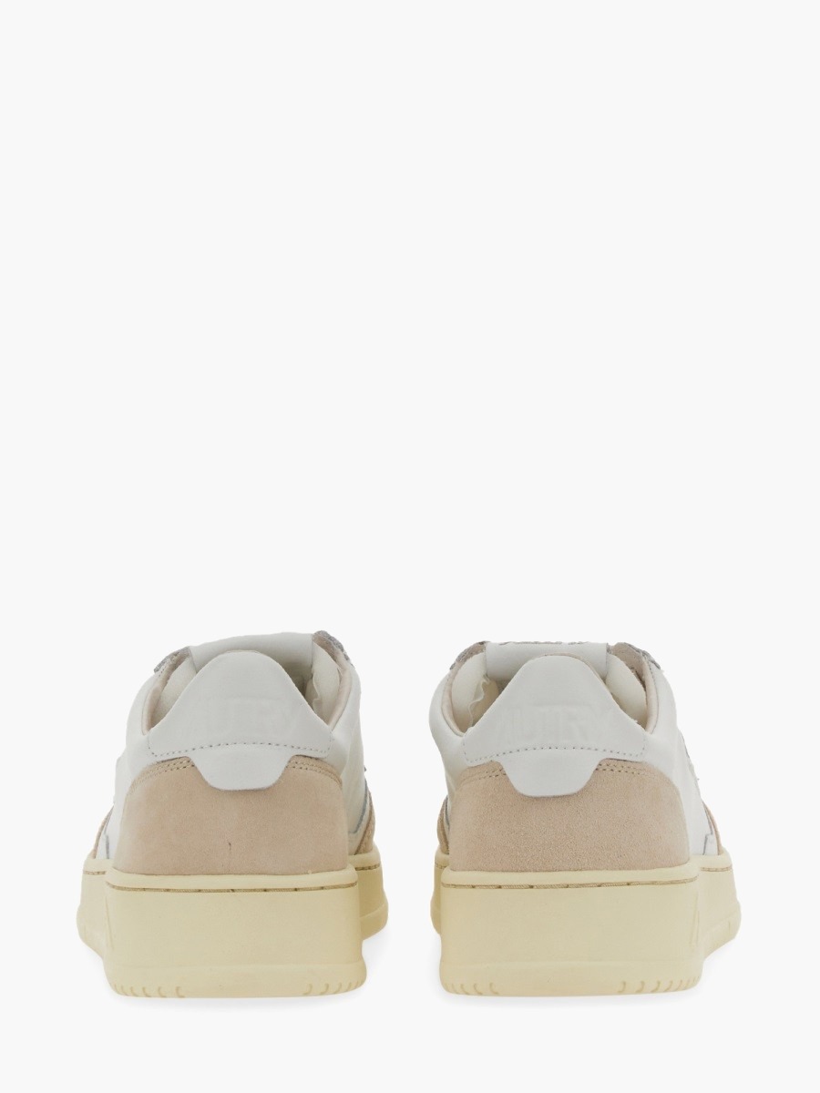 nanito_source_url:https://nokinstyle.com/2331708/medalist-low-sneaker.jpg