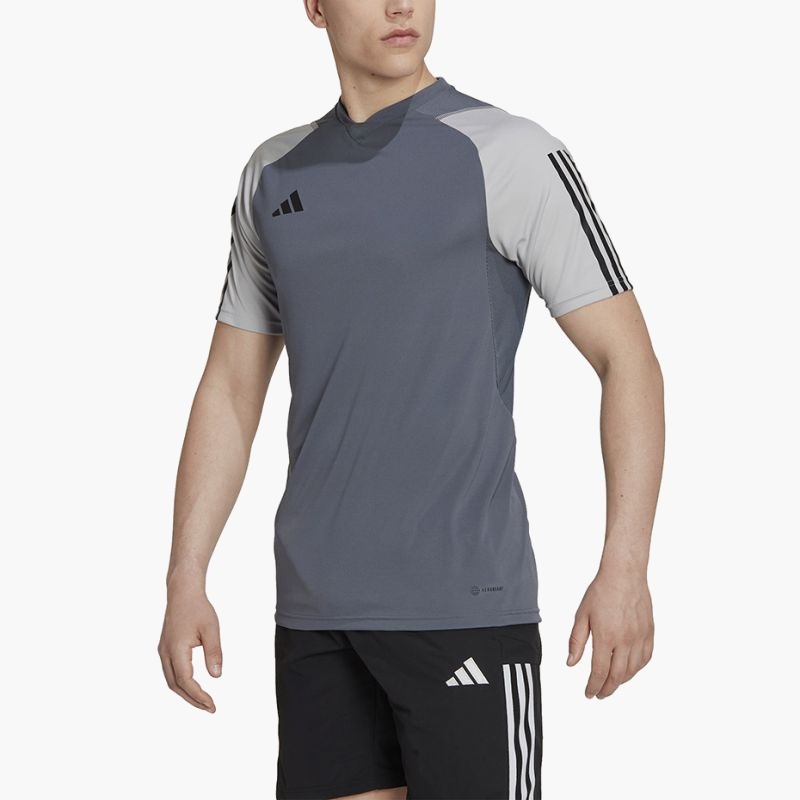 nanito_source_url:https://b2bsportswholesale.net/public/storage/productimages/cc/24/55/c0/1418013/image/xlarge_clean.jpg