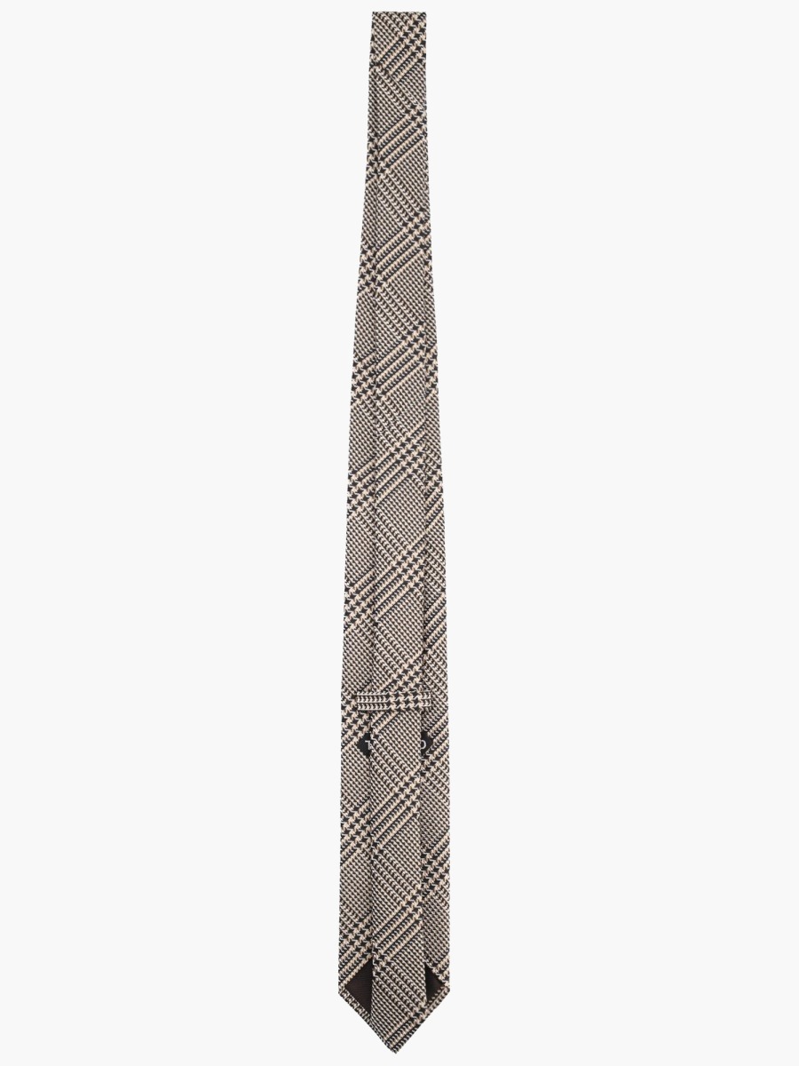 nanito_source_url:https://nokinstyle.com/2335569/printed-silk-tie.jpg