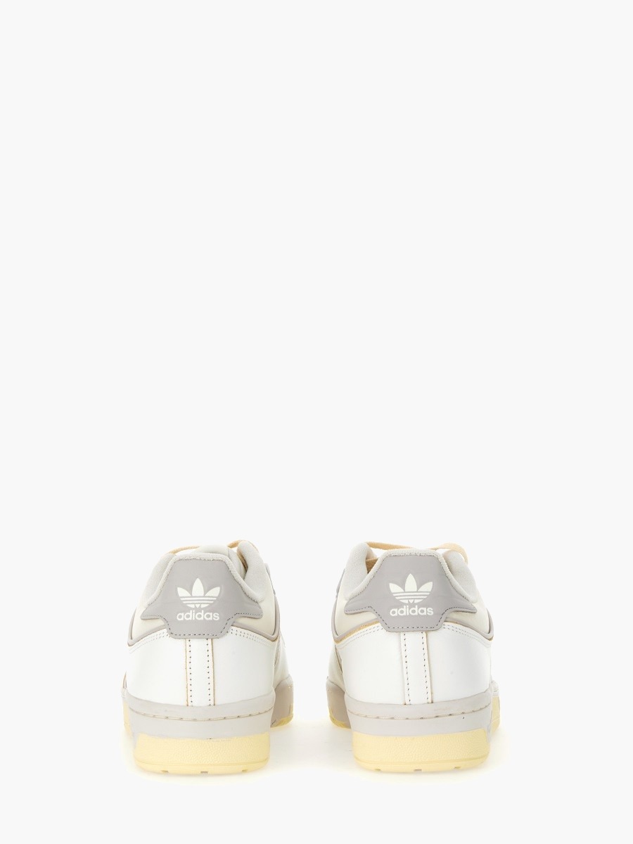 nanito_source_url:https://nokinstyle.com/2356872/sneaker-rivalry-low-86.jpg