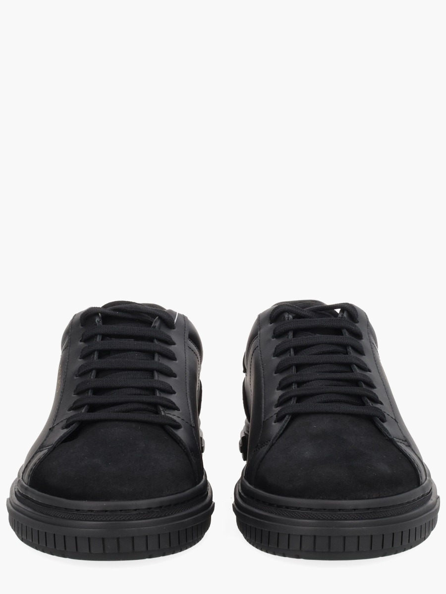 nanito_source_url:https://nokinstyle.com/2338033/atlas-sneaker.jpg