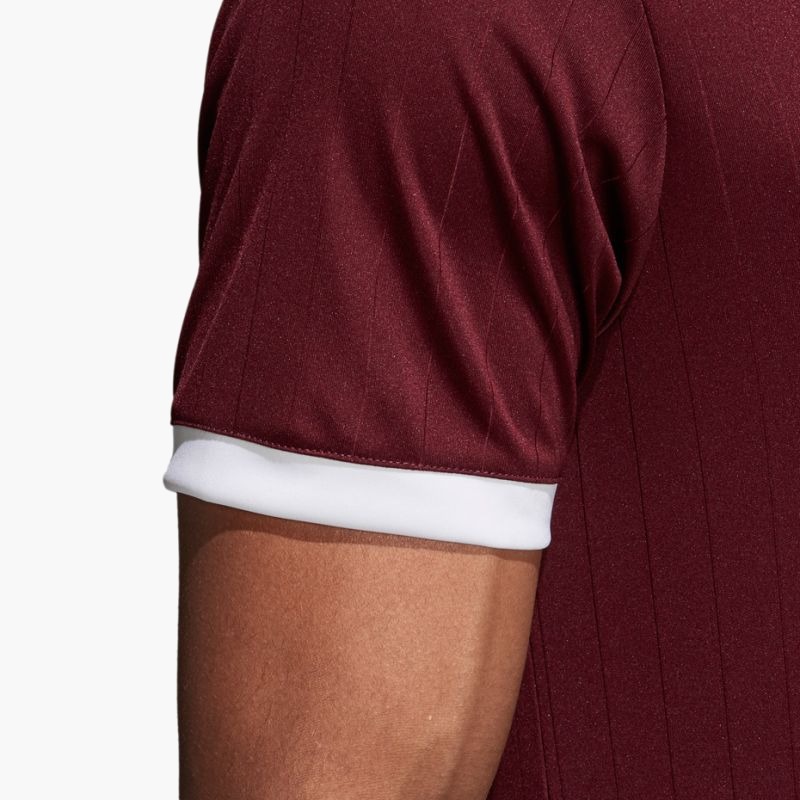 nanito_source_url:https://b2bsportswholesale.net/public/storage/productimages/9d/7e/53/7d/445474/image/xlarge_clean.jpg