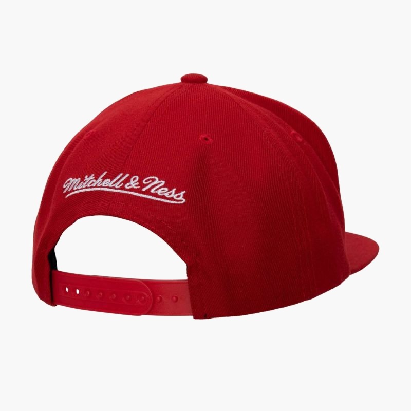 nanito_source_url:https://b2bsportswholesale.net/public/storage/productimages/5c/39/53/5c/1027916/image/xlarge_clean.jpg