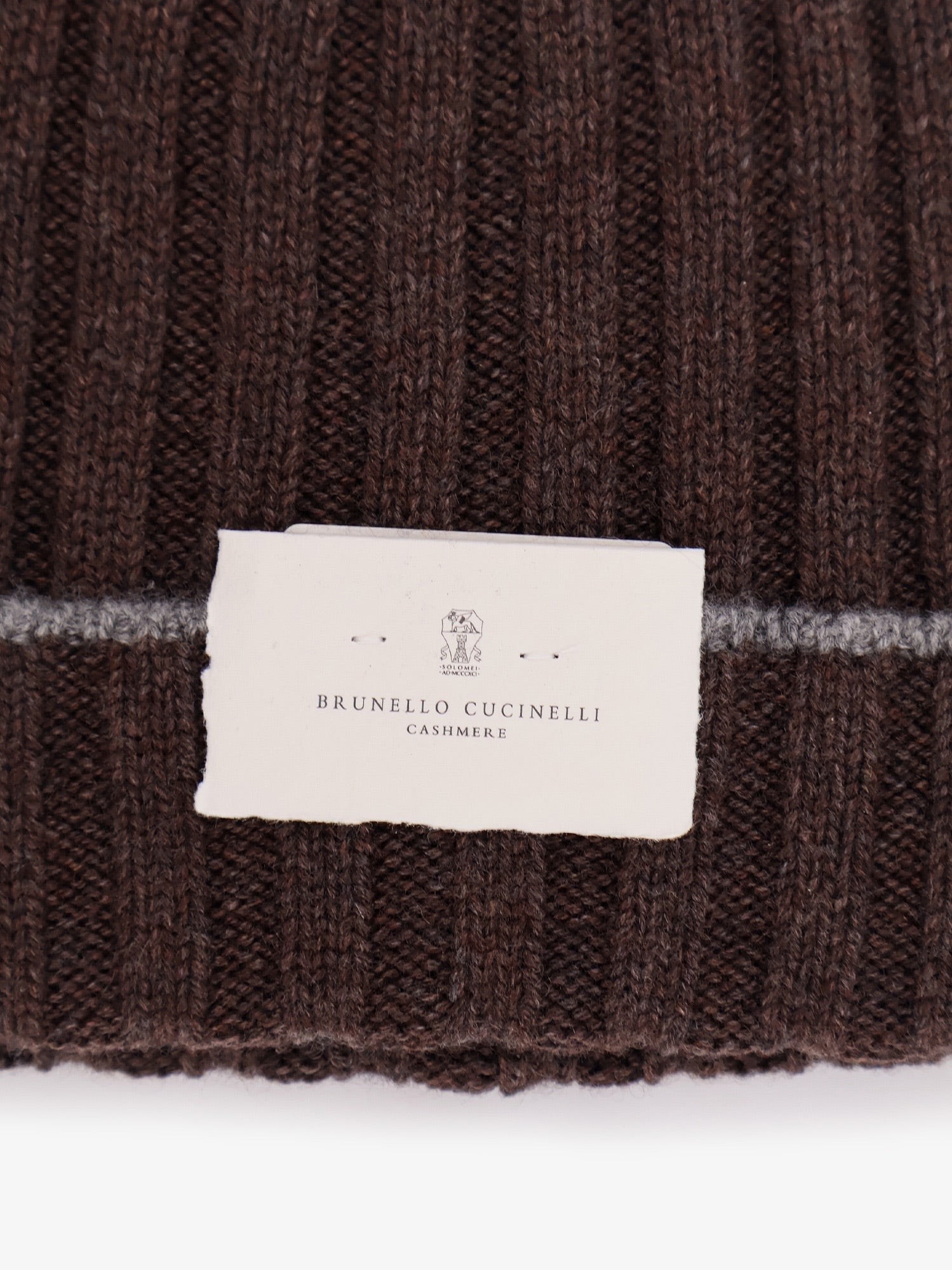 nanito_source_url:https://nokinstyle.com/2409863/beanie-cashmere-hat.jpg