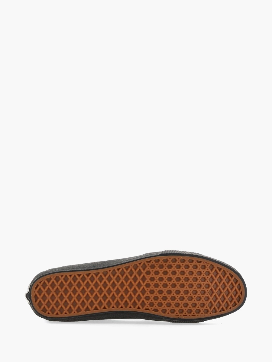 nanito_source_url:https://nokinstyle.com/2320836/ua-og-sk8-high-sneakers.jpg