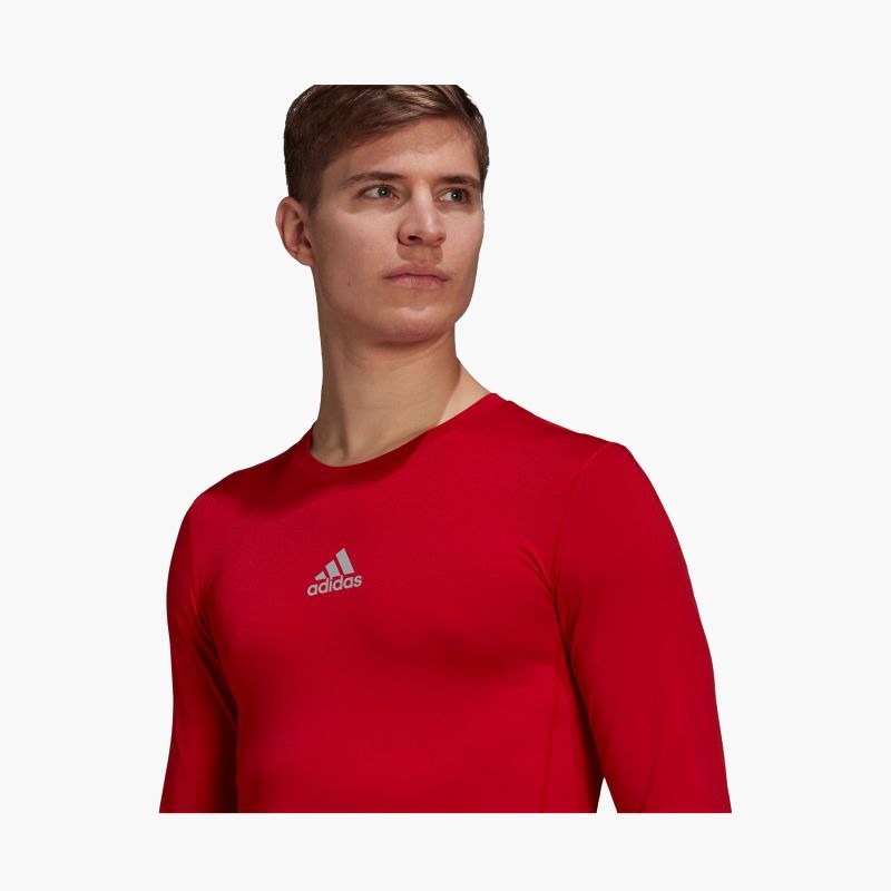 nanito_source_url:https://b2bsportswholesale.net/public/storage/productimages/19/96/af/d4/693760/image/xlarge_clean.jpg