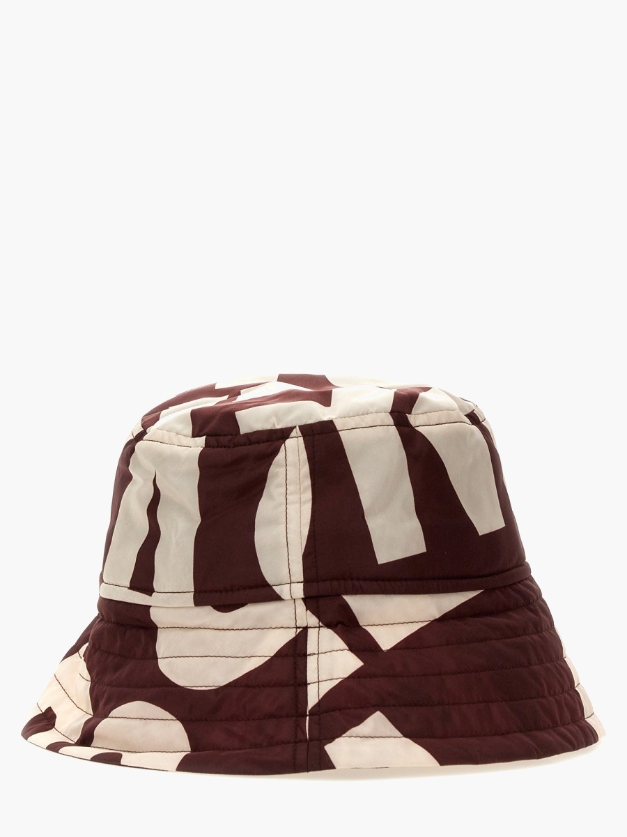 nanito_source_url:https://nokinstyle.com/2357744/bucket-hat.jpg