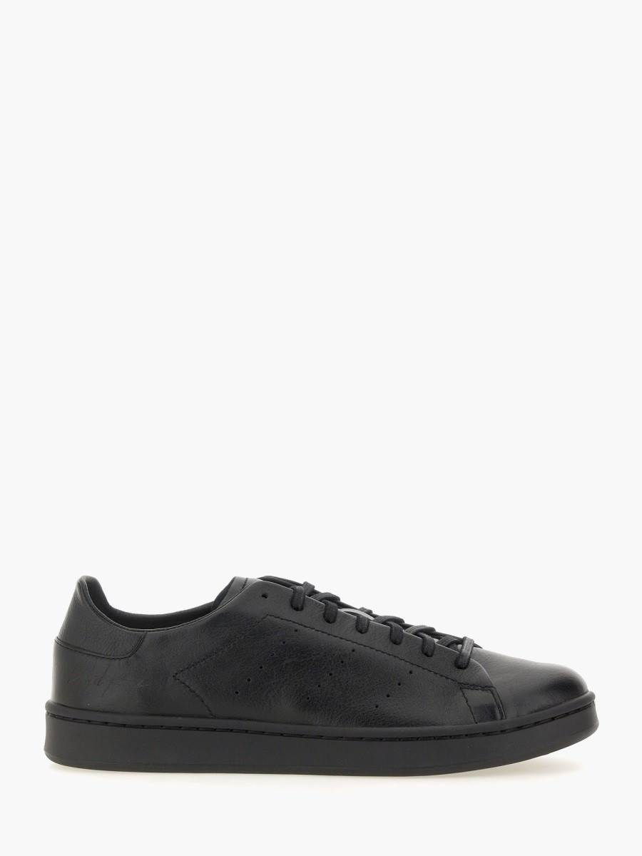 nanito_source_url:https://nokinstyle.com/2362299/y-3-stan-smith-sneaker.jpg