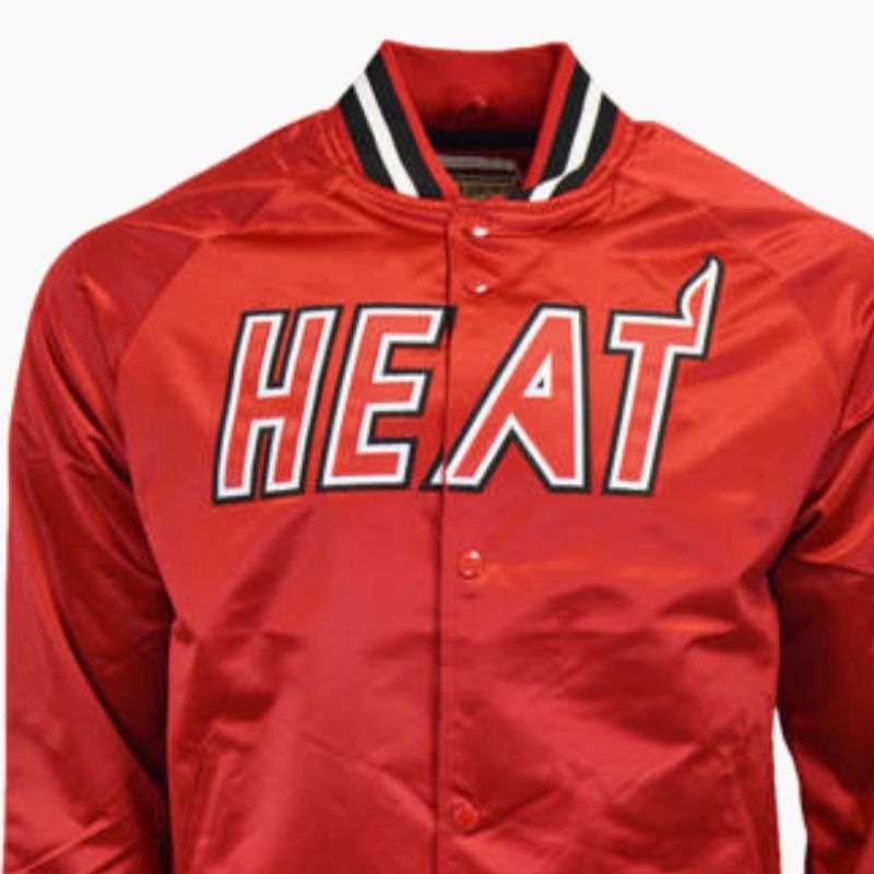 nanito_source_url:https://b2bsportswholesale.net/public/storage/productimages/52/0a/e3/c5/1987716/image/xlarge_clean.jpg