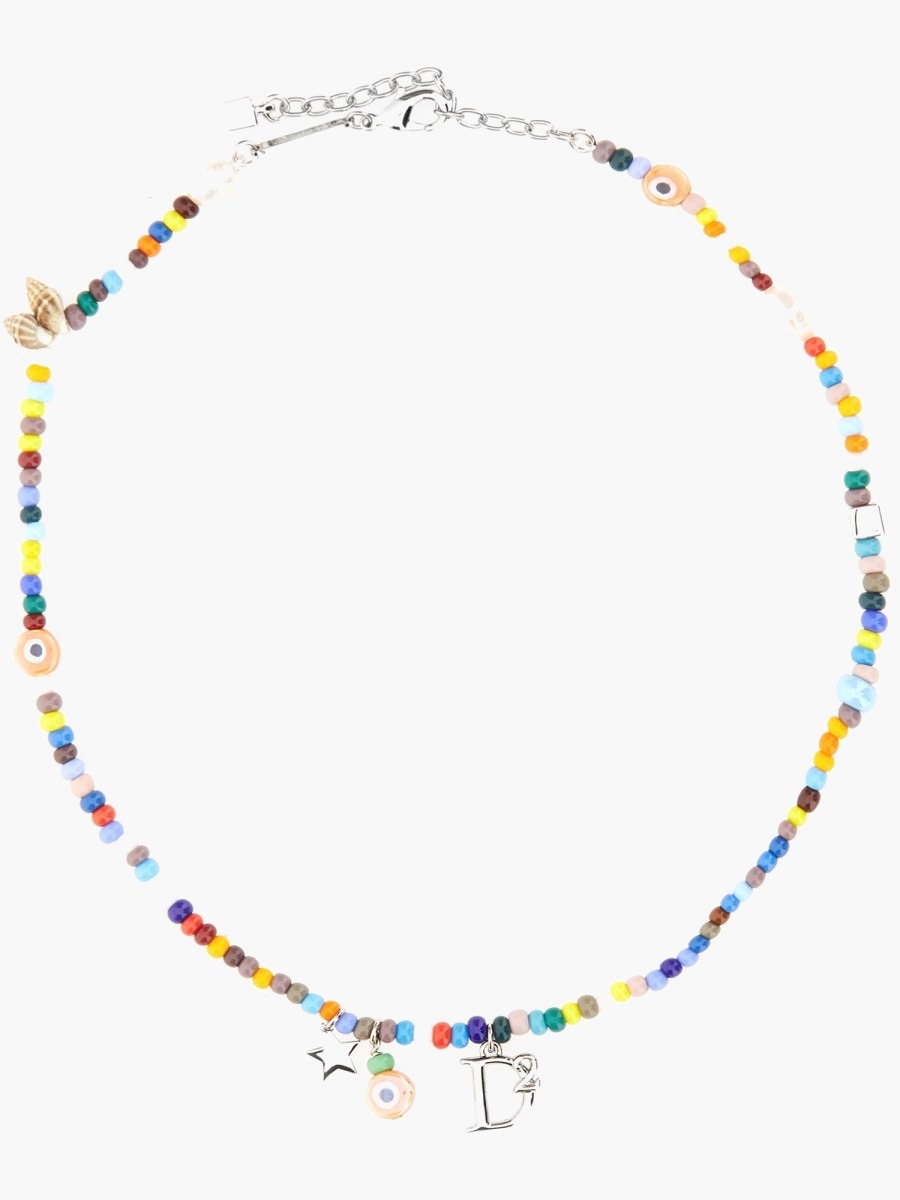 nanito_source_url:https://nokinstyle.com/2334906/necklace-with-beads-and-shells.jpg