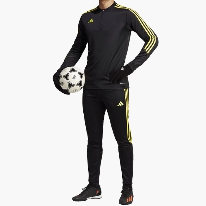 nanito_source_url:https://b2bsportswholesale.net/public/storage/productimages/ef/ce/00/be/928597/image/xlarge_clean.jpg