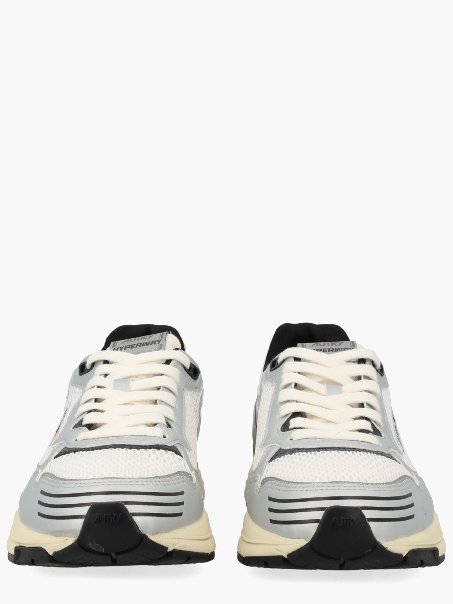 nanito_source_url:https://nokinstyle.com/2324004/hyperway-sneaker.jpg