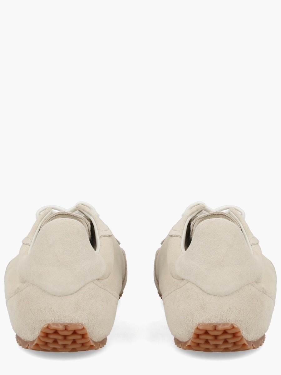 nanito_source_url:https://nokinstyle.com/2333693/daze-runner-sneaker.jpg