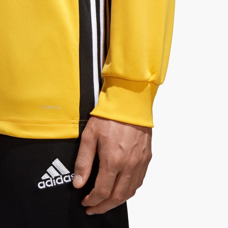nanito_source_url:https://b2bsportswholesale.net/public/storage/productimages/2c/3b/cb/18/436667/image/xlarge_clean.jpg