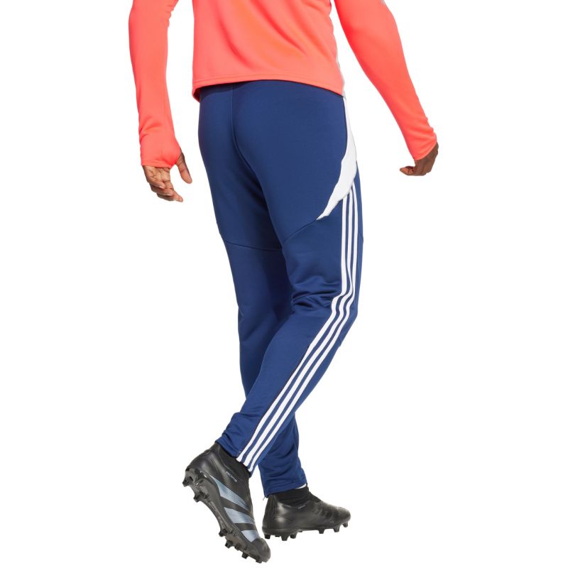 nanito_source_url:https://b2bsportswholesale.net/public/storage/productimages/9f/61/63/9d/1131361/image/xlarge_clean.jpg