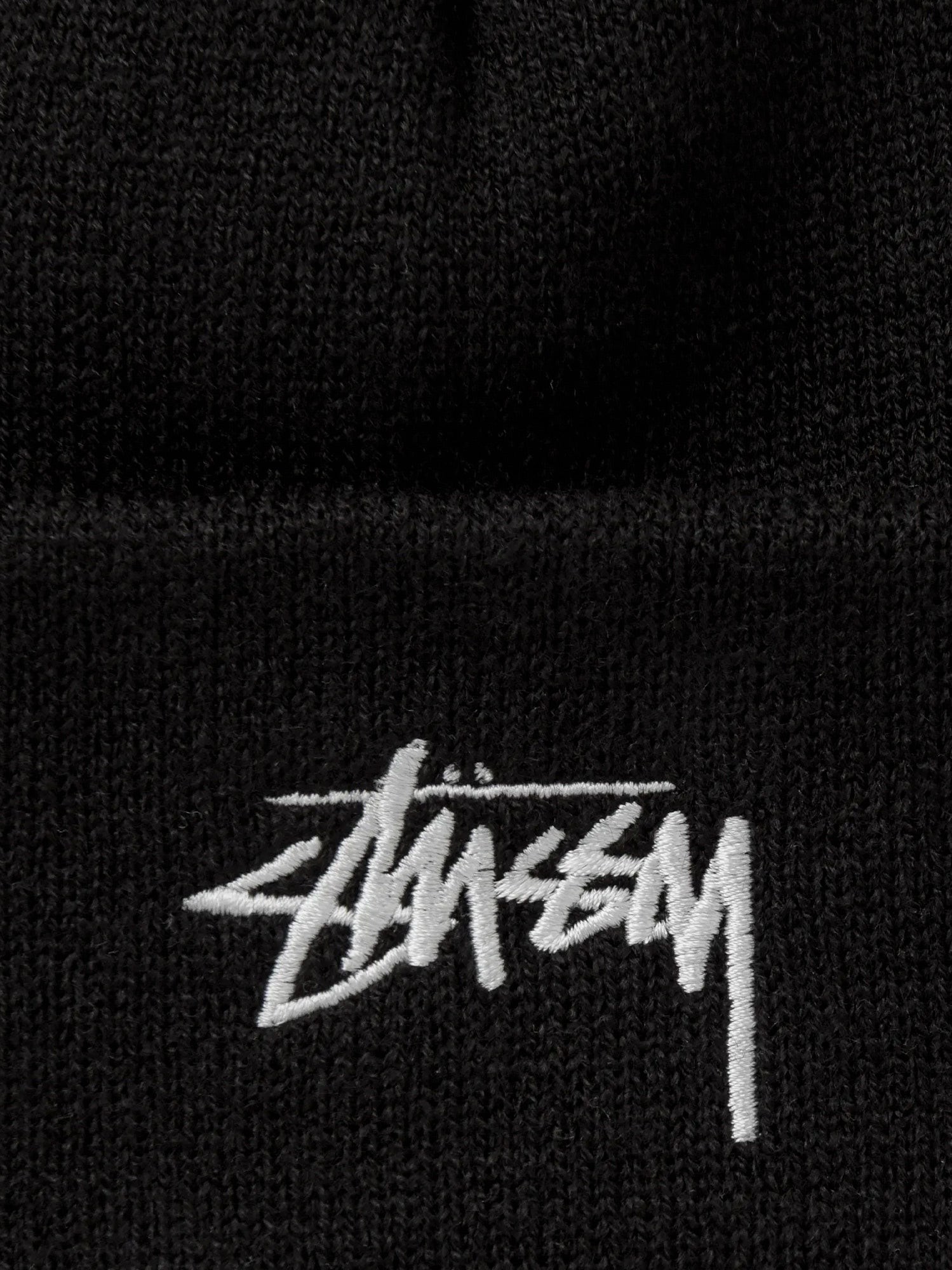 nanito_source_url:https://nokinstyle.com/2434959/hat-with-logo-on-the-front.jpg