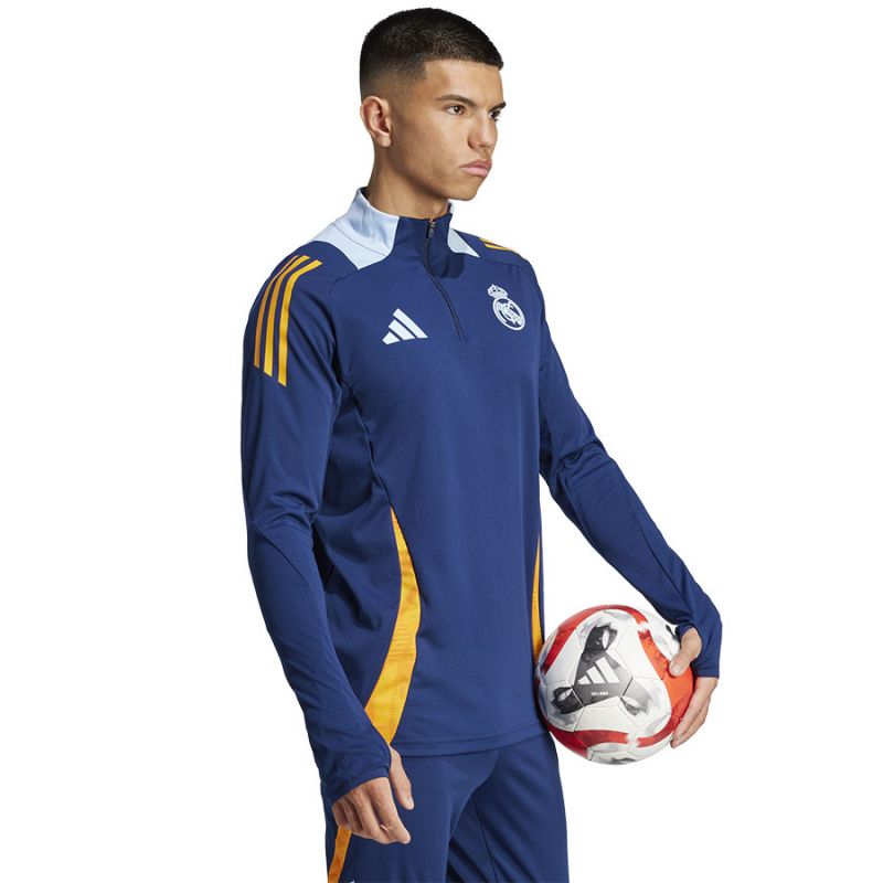 nanito_source_url:https://b2bsportswholesale.net/public/storage/productimages/4e/f5/8a/5a/1324157/image/xlarge_clean.jpg