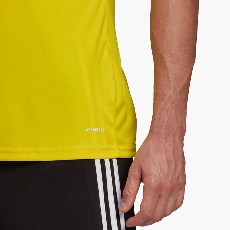 nanito_source_url:https://b2bsportswholesale.net/public/storage/productimages/ec/a6/ea/fe/652261/image/xlarge_clean.jpg