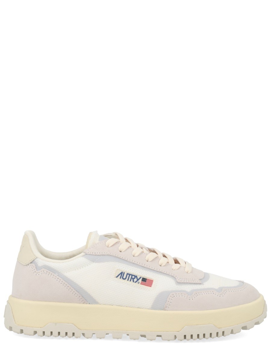 nanito_source_url:https://nokinstyle.com/2438498/sneaker-wildpace-low.jpg