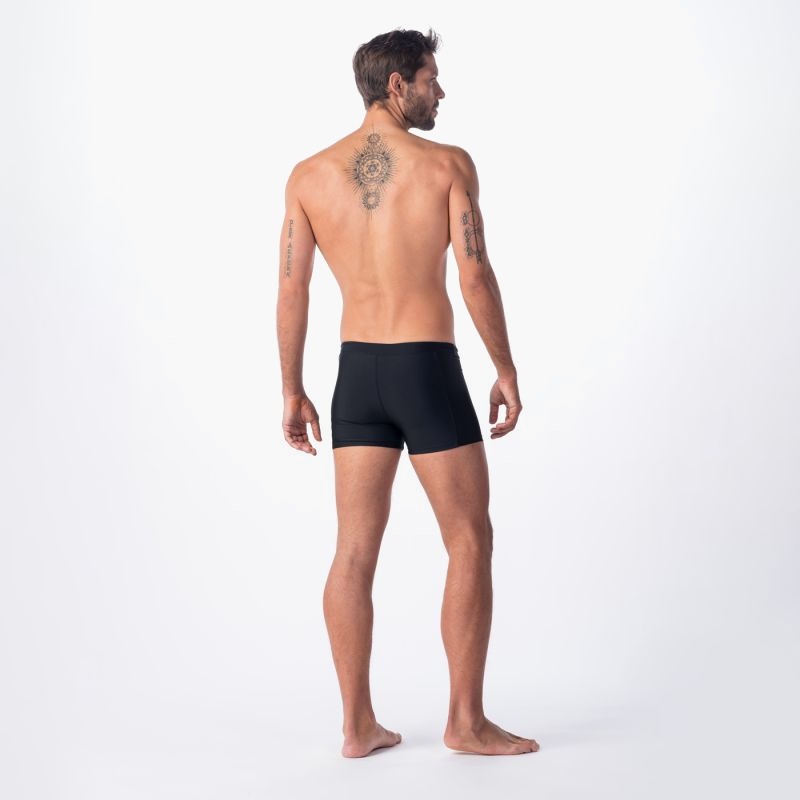 nanito_source_url:https://b2bsportswholesale.net/public/storage/productimages/88/94/af/d5/1644839/image/xlarge_clean.jpg
