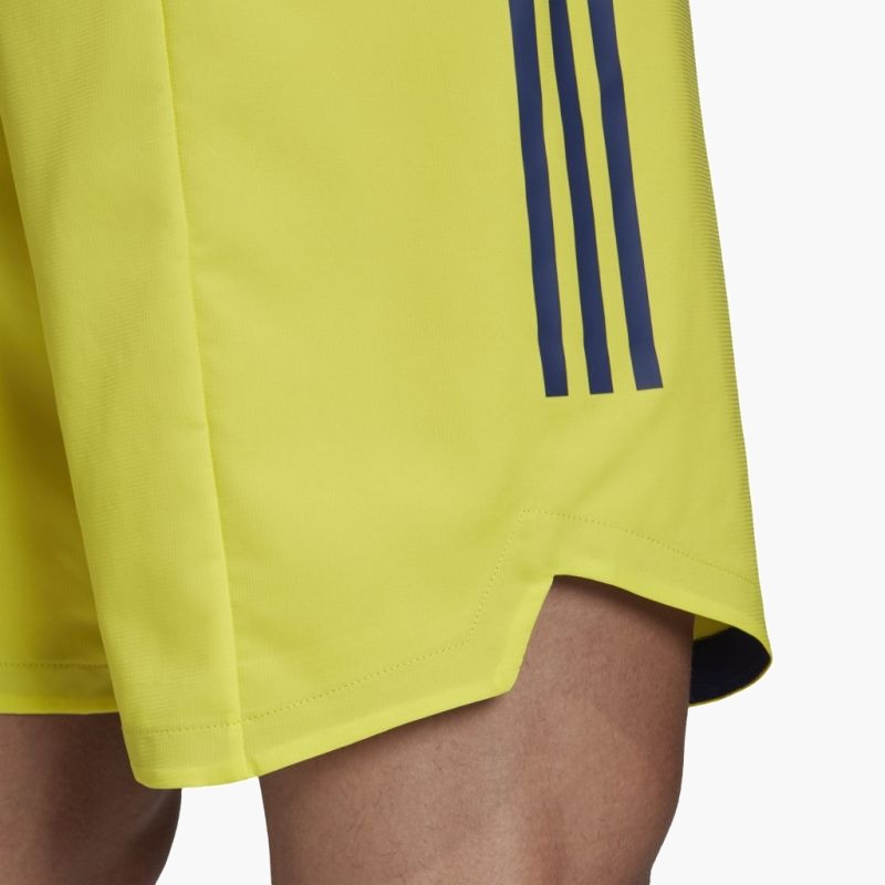 nanito_source_url:https://b2bsportswholesale.net/public/storage/productimages/eb/16/e8/fd/676143/image/xlarge_clean.jpg