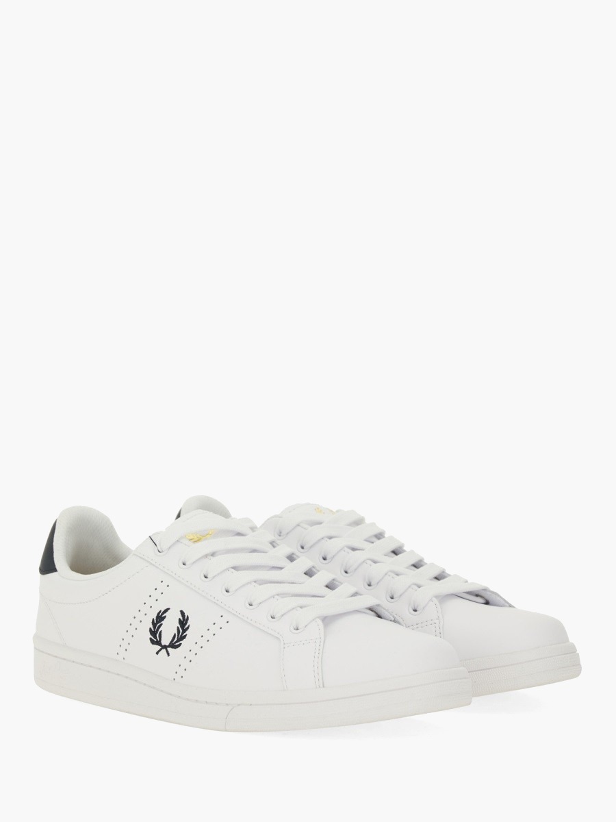 nanito_source_url:https://nokinstyle.com/2378085/leather-sneaker.jpg