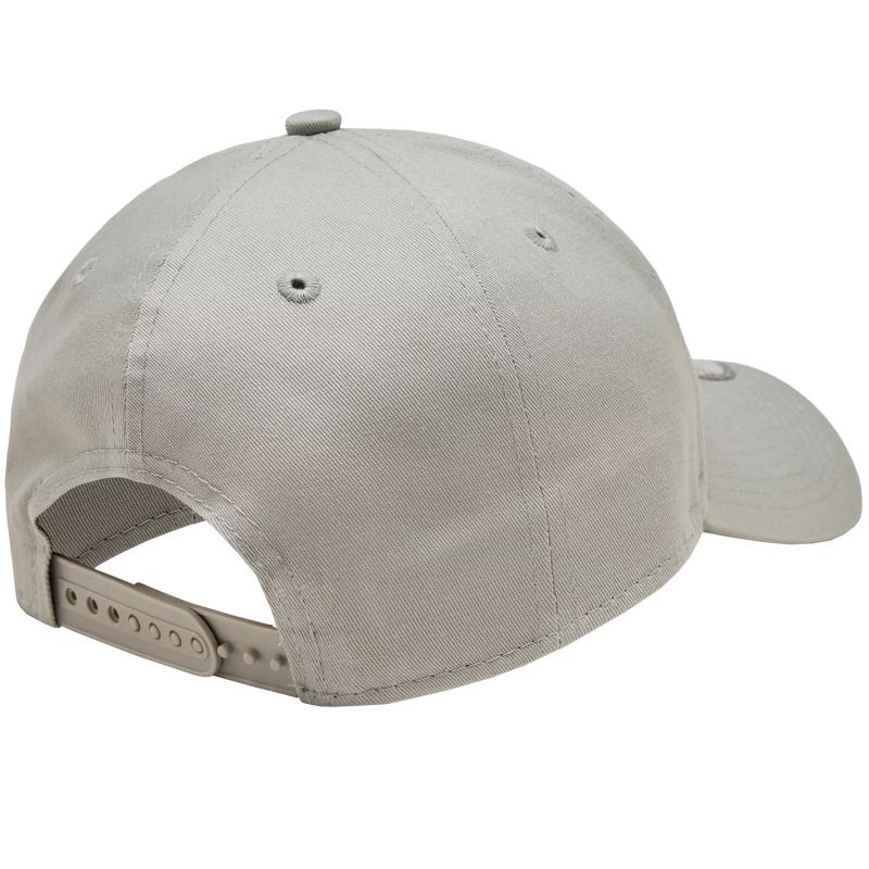 nanito_source_url:https://b2bsportswholesale.net/public/storage/productimages/5d/3b/ef/58/1120079/image/xlarge_clean.jpg