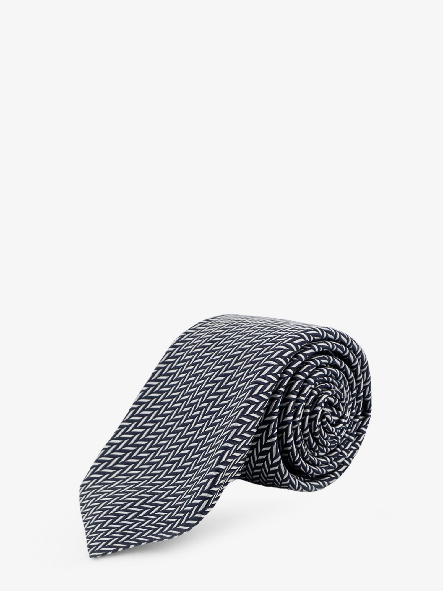 nanito_source_url:https://nokinstyle.com/2424169/silk-tie.jpg