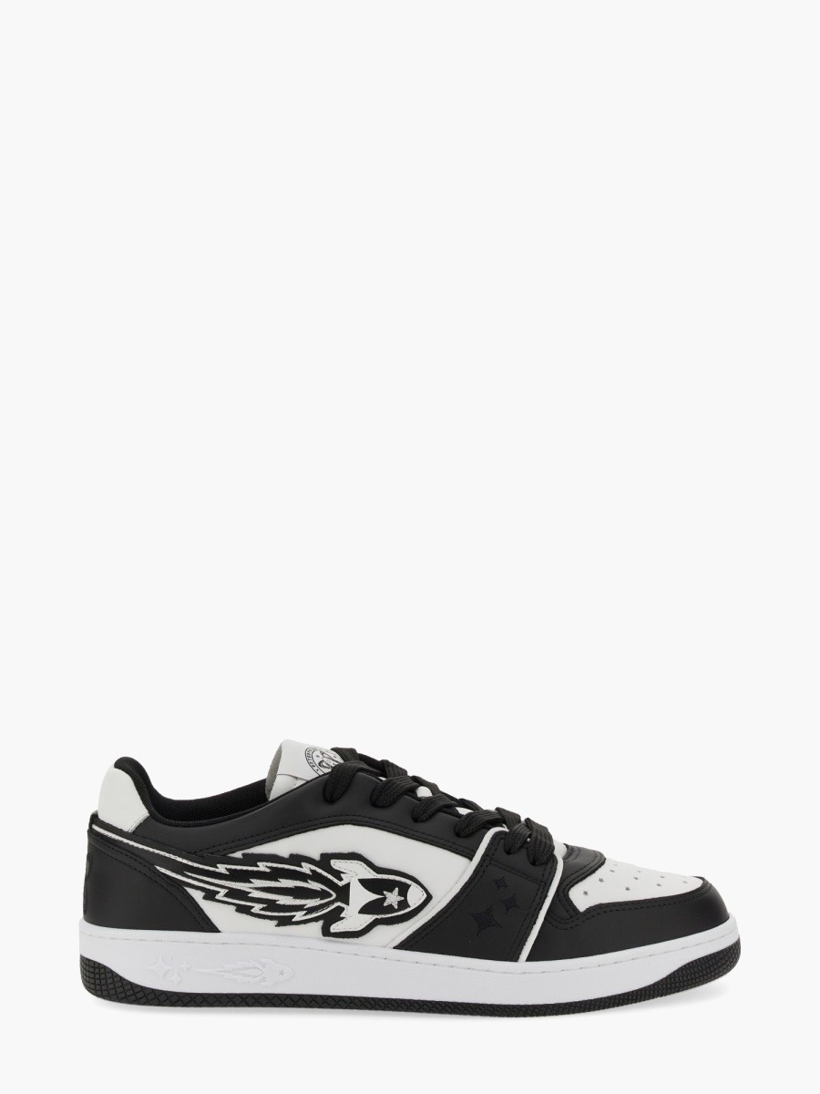 nanito_source_url:https://nokinstyle.com/2359086/ej-rocket-sneaker.jpg
