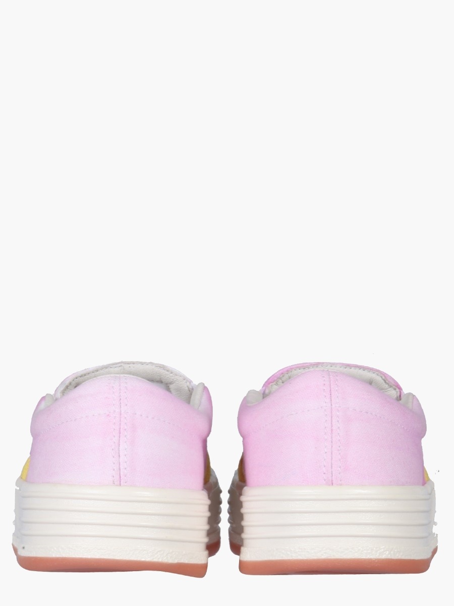 nanito_source_url:https://nokinstyle.com/2344702/suede-slip-on.jpg