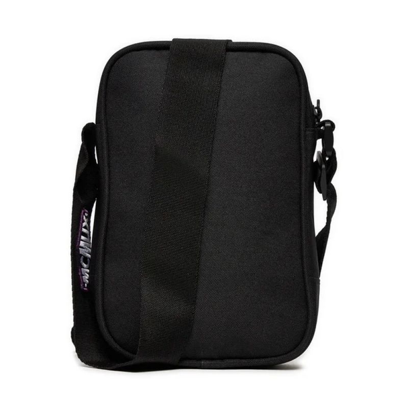 nanito_source_url:https://b2bsportswholesale.net/public/storage/productimages/21/24/0a/1d/1111073/image/xlarge_clean.jpg