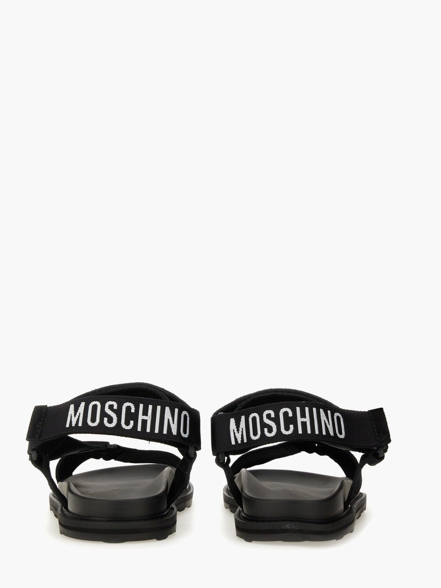 nanito_source_url:https://nokinstyle.com/2381453/sandal-with-logo.jpg