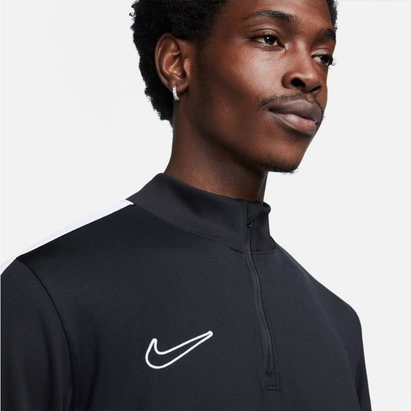 nanito_source_url:https://b2bsportswholesale.net/public/storage/productimages/1e/a5/0b/6d/972566/image/xlarge_clean.jpg
